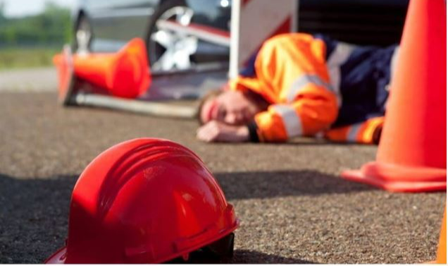 Devrilen Forkliftin Altında Kalan Çalışan Hayatını Kaybetti